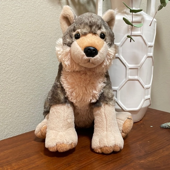 Other - Wild Republic stuff wolf